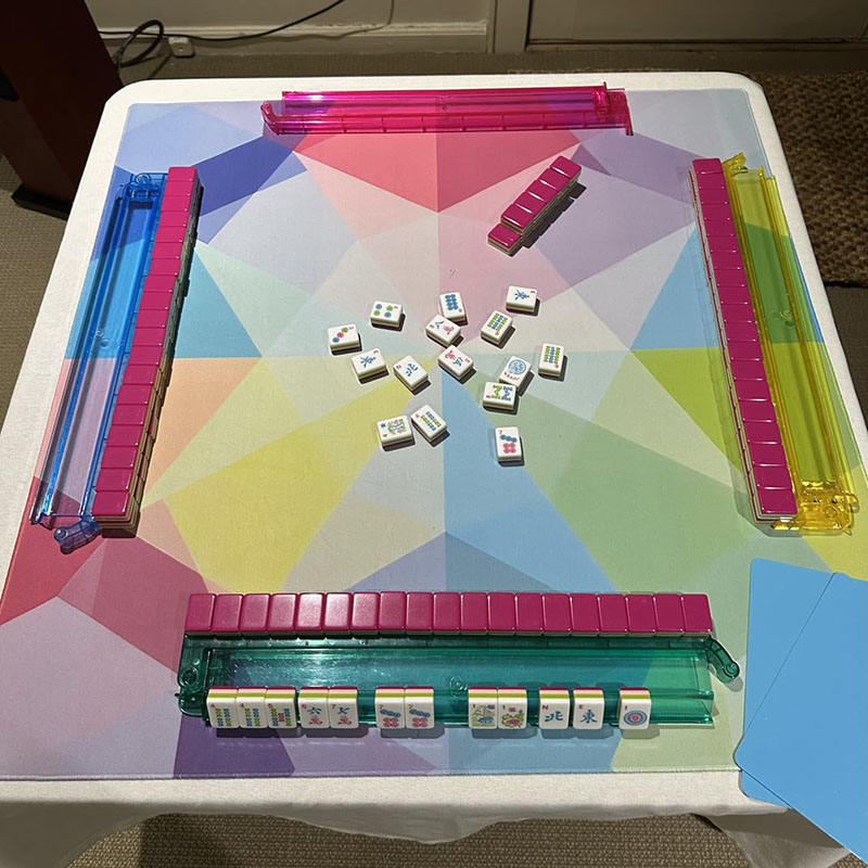 Layered Stripe Mahjong Set – 166 Tiles (Acrylic, Engraved Logo)