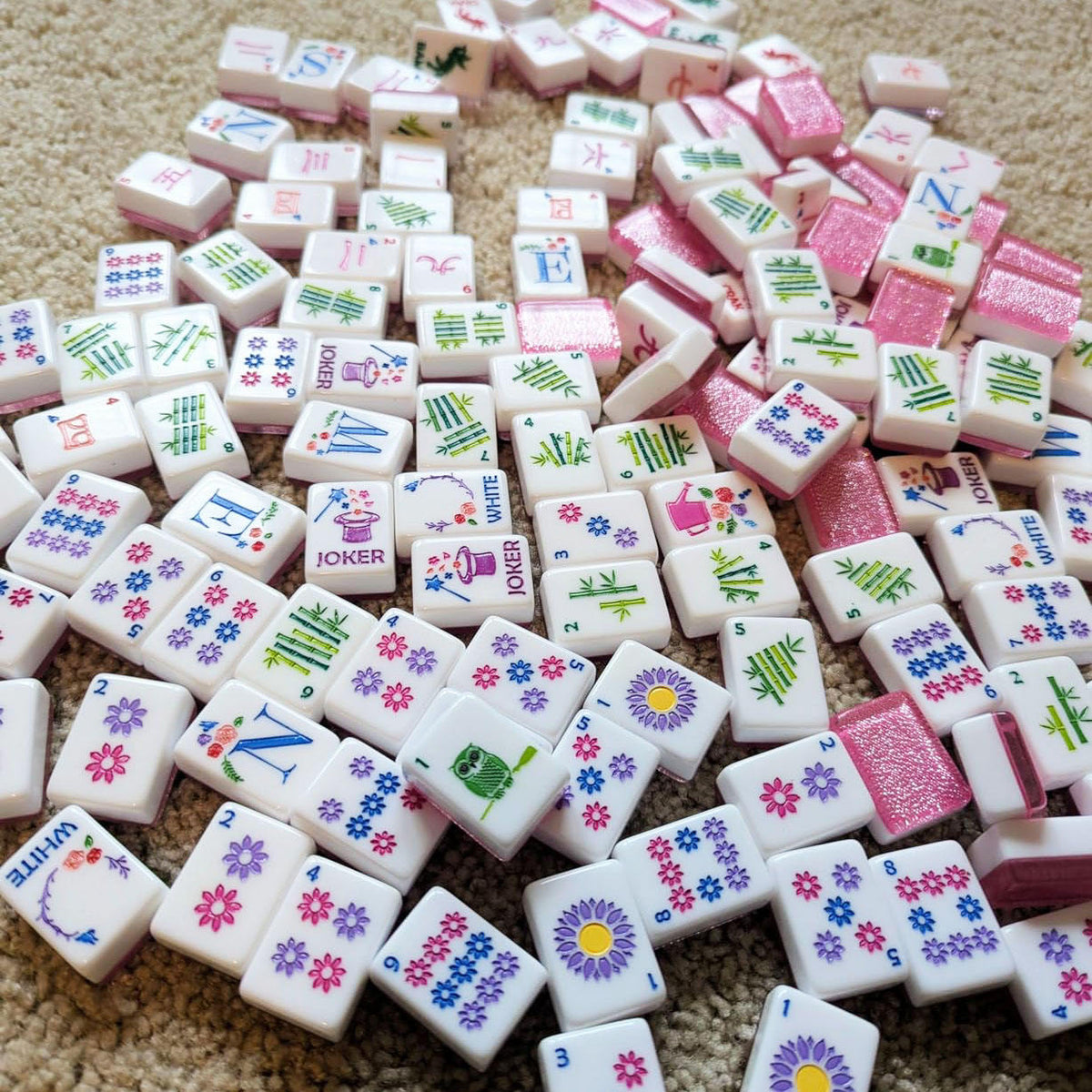Pink Glitter Mahjong Tile Set – Acrylic Engraved (166 Tiles)