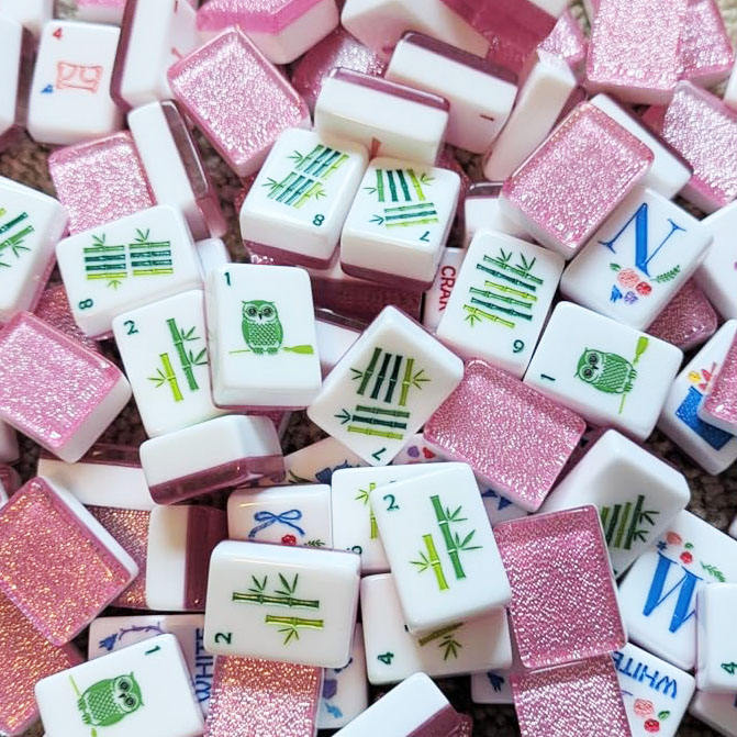 Pink Glitter Mahjong Tile Set – Acrylic Engraved (166 Tiles)